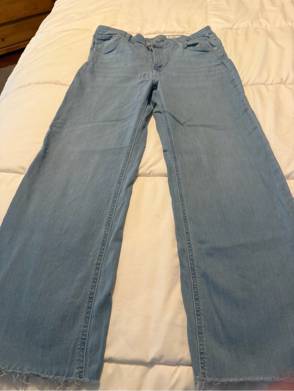 Light Blue Wide-Leg Ankle Jeans for Women